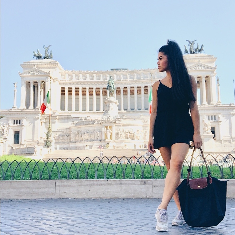 Meet your Posher, Antonia